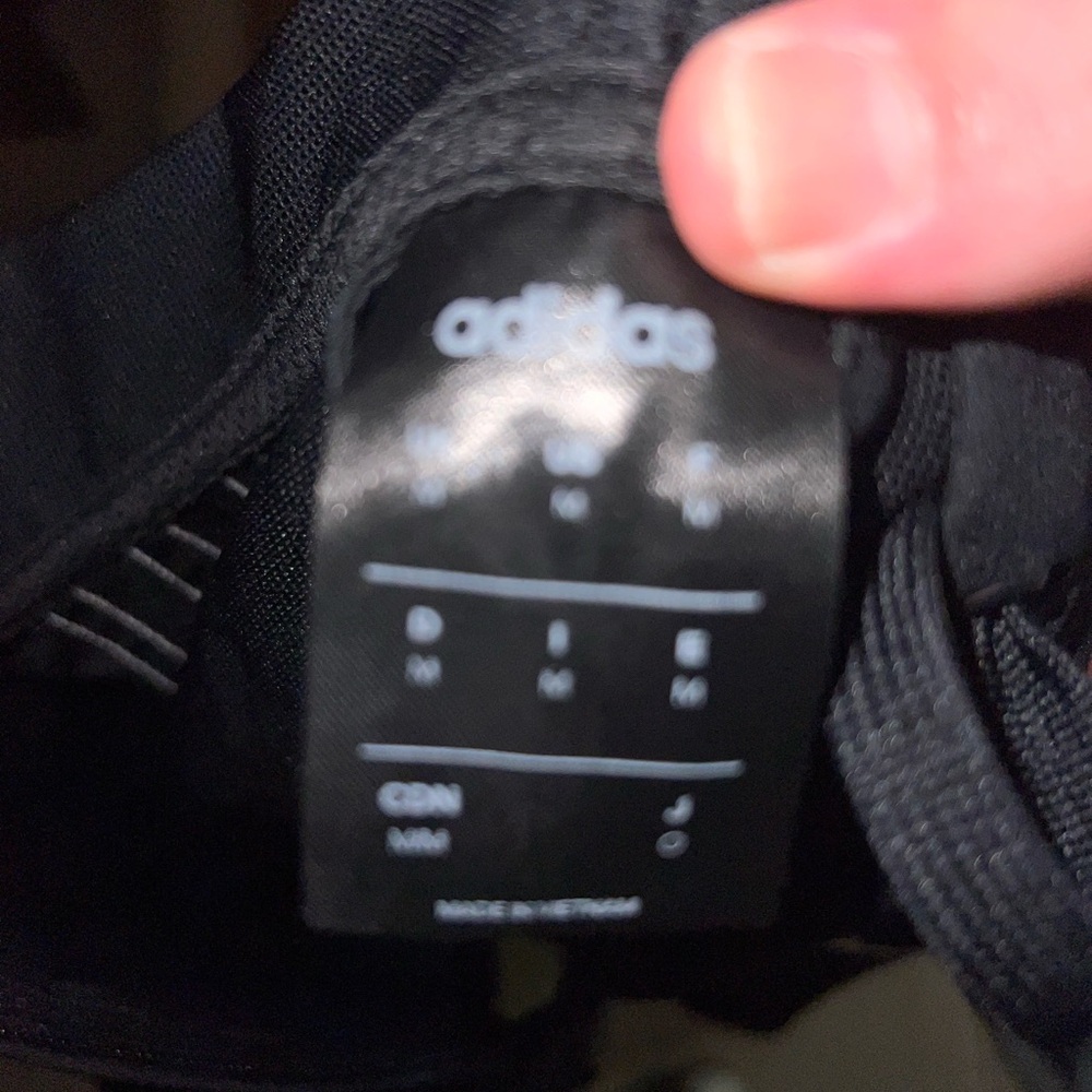 Adidas black windbreaker size medium - Picture 4 of 4